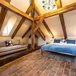 Thalleruv Dum בית הארחה 3*