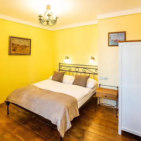 塔勒鲁夫杜姆住宿酒店 3* Český Krumlov
