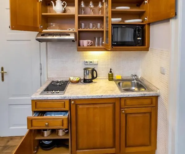 招待所 塔勒鲁夫杜姆住宿酒店